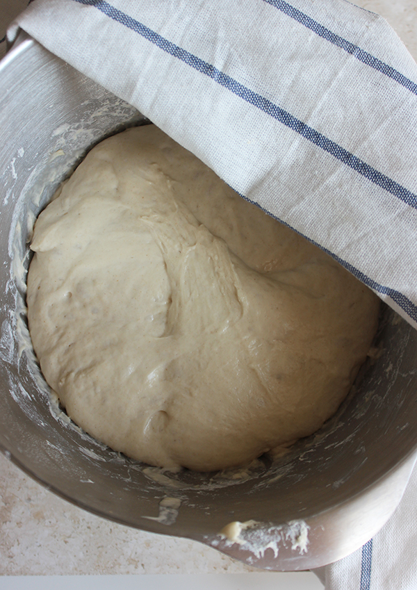Bagietki na zaczynie pate fermentee