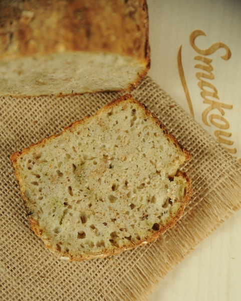 Chleb z pesto na zakwasie pszennym