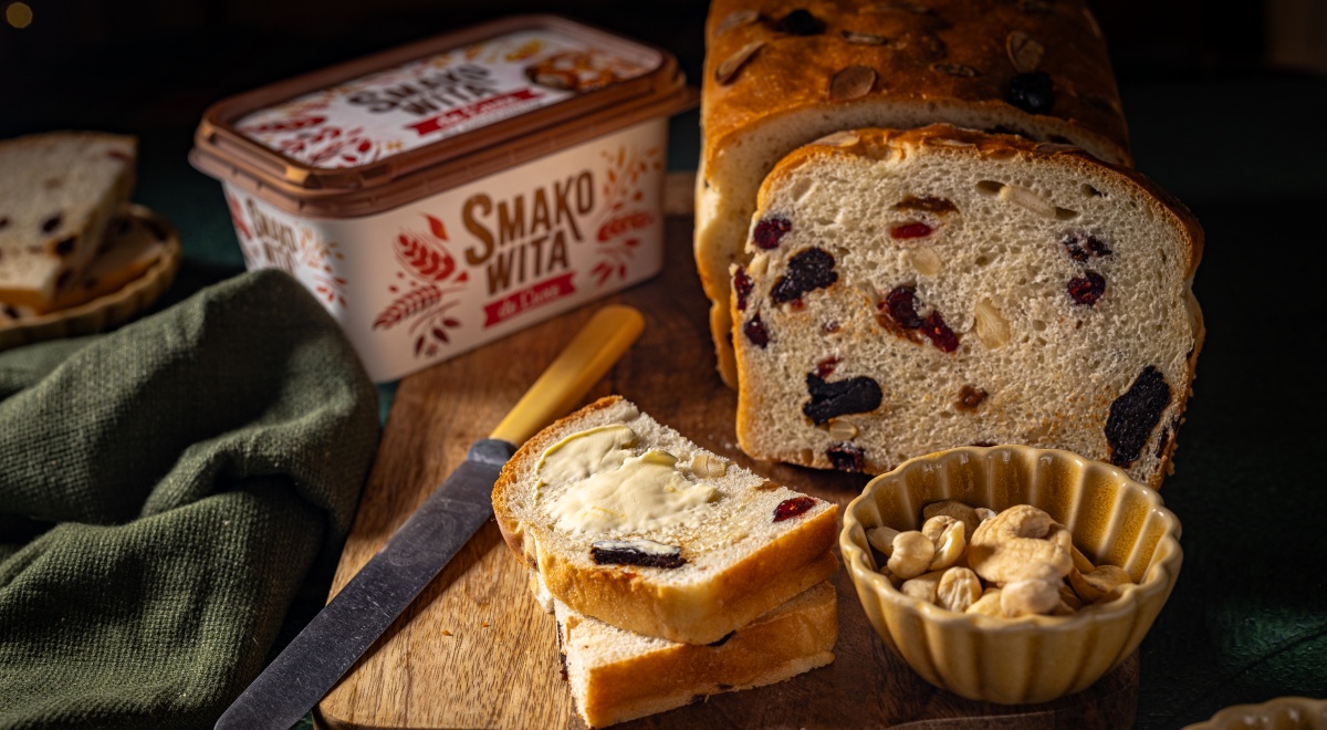 Orkiszowy chleb bakaliowy